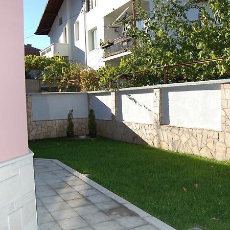 Rozovata Kashta Hotel Kyustendil Exterior photo